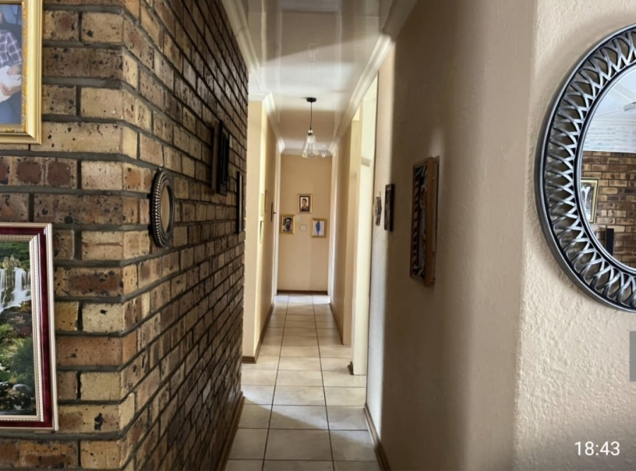 3 Bedroom Property for Sale in Riebeeckstad Free State